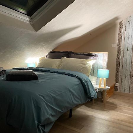 Le Nid d'Amour 2pers / wifi / sauna Houssen Exterior foto