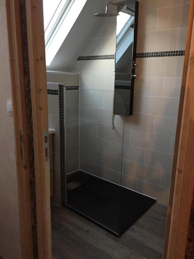 Le Nid d'Amour 2pers / wifi / sauna Houssen Exterior foto
