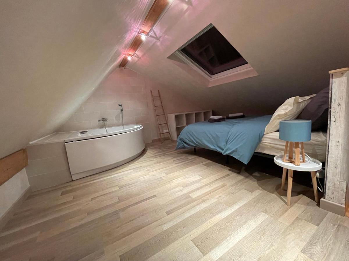 Le Nid d'Amour 2pers / wifi / sauna Houssen Exterior foto