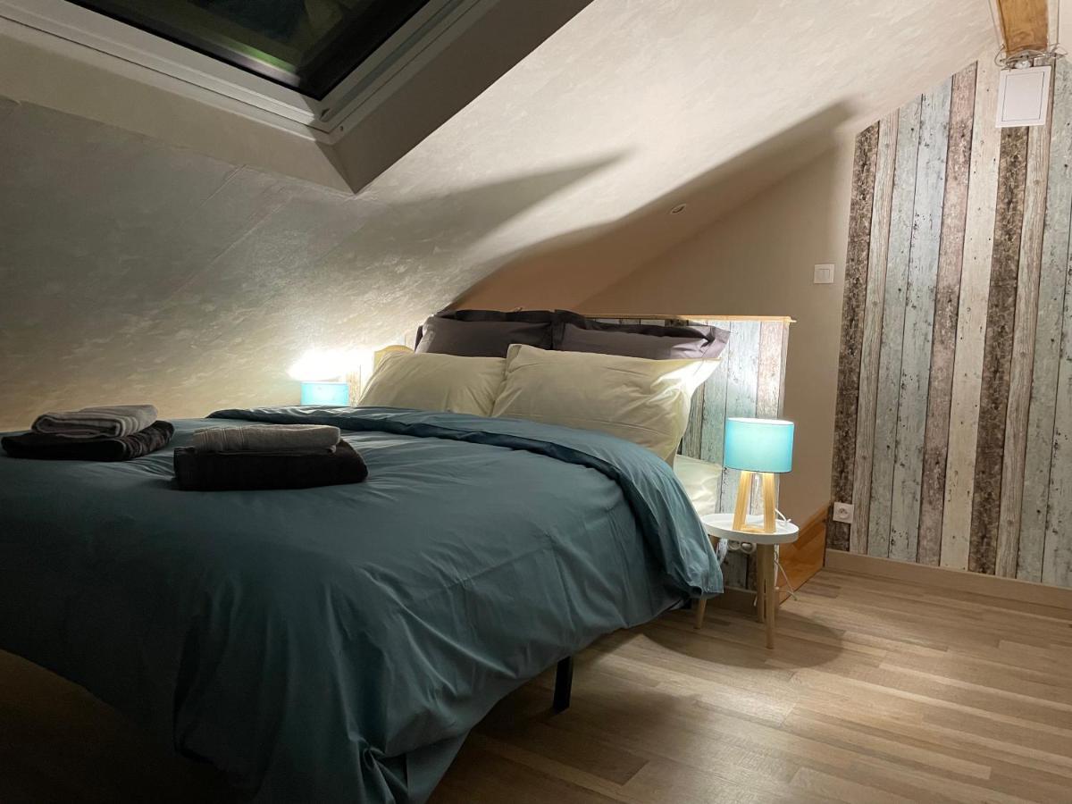 Le Nid d'Amour 2pers / wifi / sauna Houssen Exterior foto