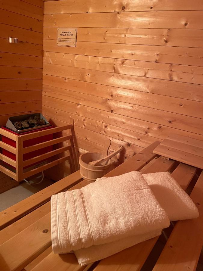 Le Nid d'Amour 2pers / wifi / sauna Houssen Exterior foto